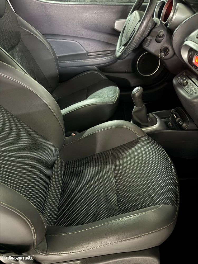 Renault Wind TCe 100 Night and Day - 16