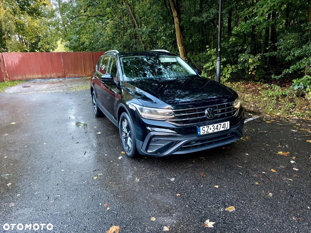 Volkswagen Tiguan - 1
