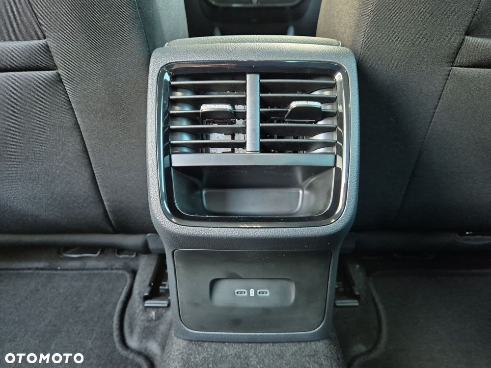 Skoda Octavia 1.5 TSI mHEV Drive Selection DSG - 40