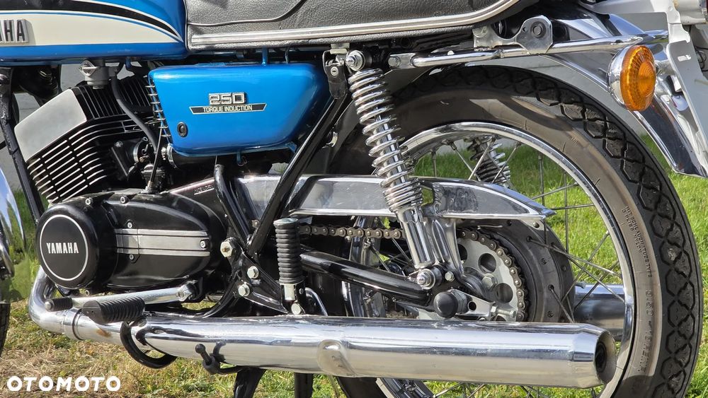 Yamaha RD - 22
