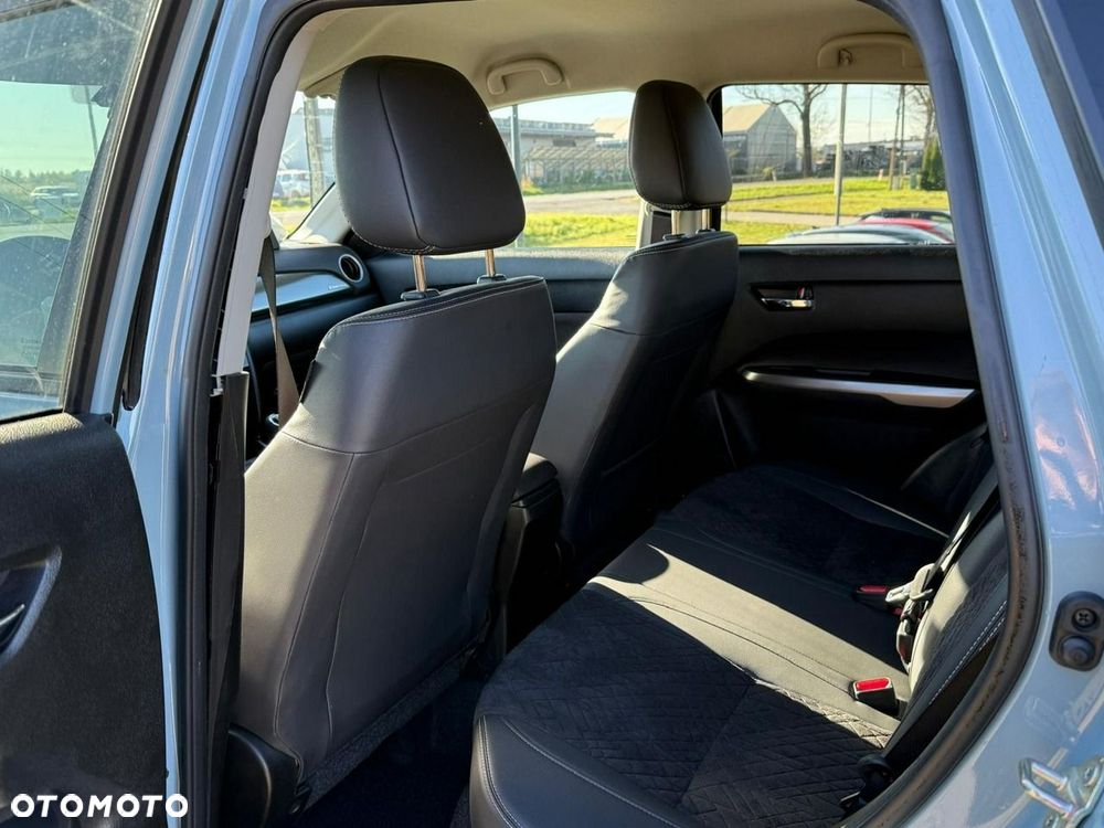 Suzuki Vitara 1.4 Boosterjet mHEV Premium Plus 4WD - 17