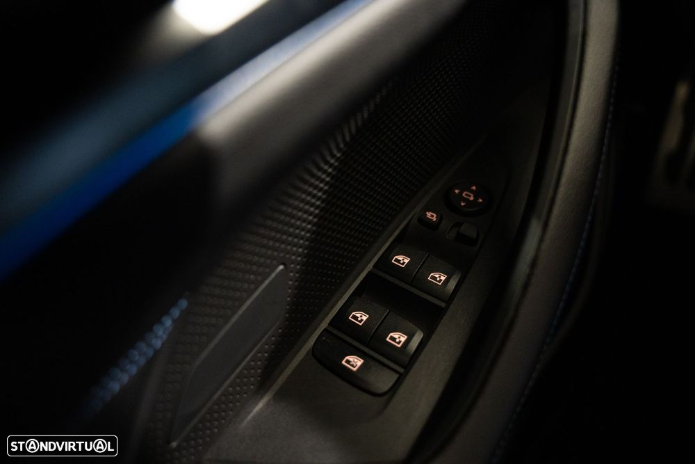 BMW i4 eDrive40 Pack Desportivo M - 14