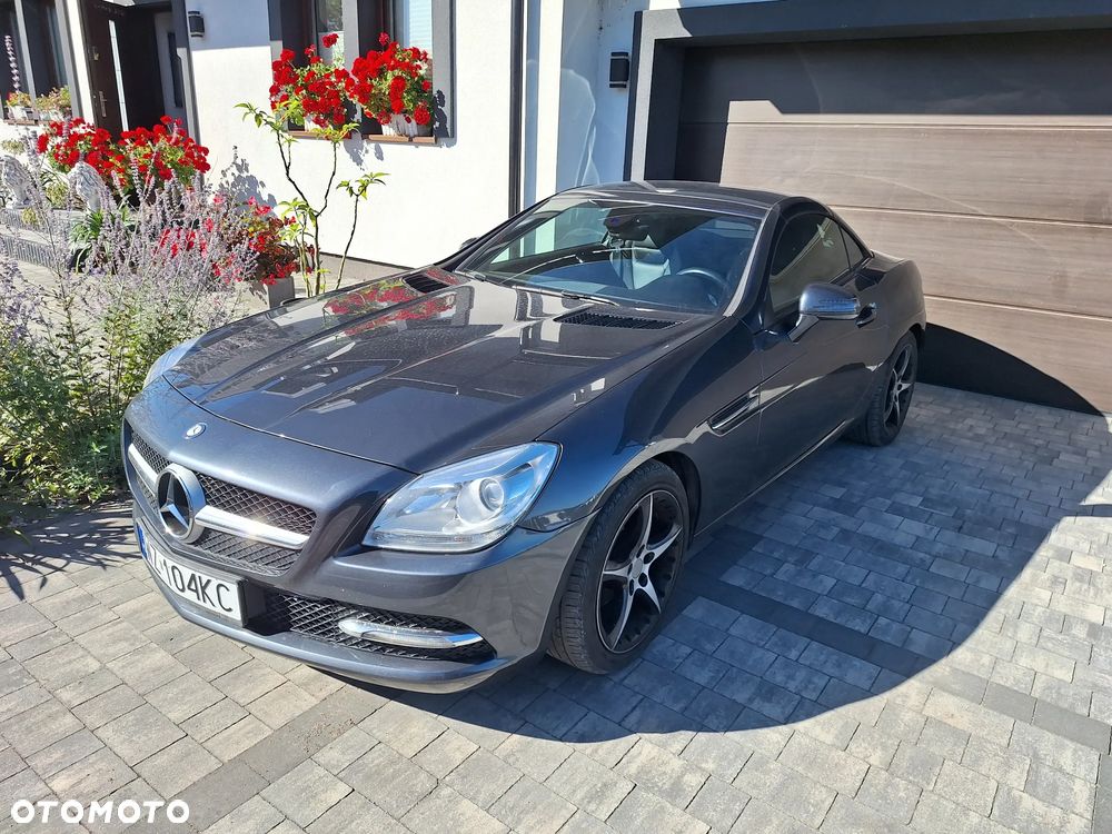 Mercedes-Benz SLK 200 (BlueEFFICIENCY) - 17