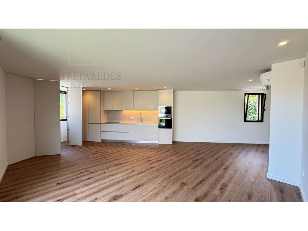 Apartamento T2 Novo com jardim, estacionamento e arrumo para compra... - Grande imagem: 2/43