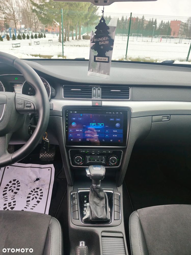 Skoda Superb 2.0 TDI DSG Exclusive - 13