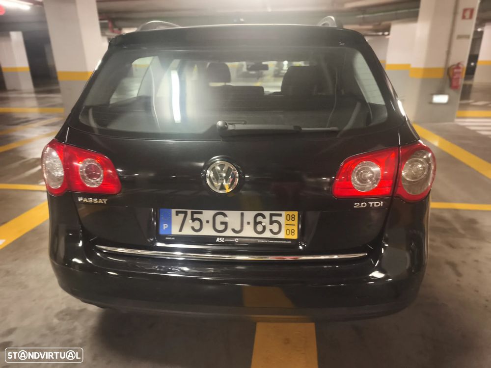 VW Passat Variant 2.0 TDI Highline - 4