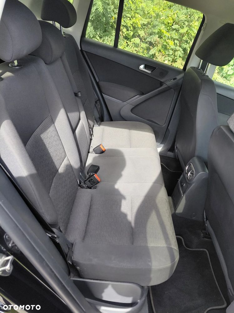 Volkswagen Tiguan - 11