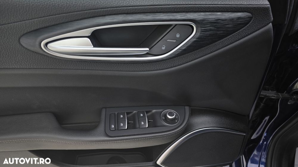 Alfa Romeo Giulia 2.0 Turbo RWD AT8 Super - 12