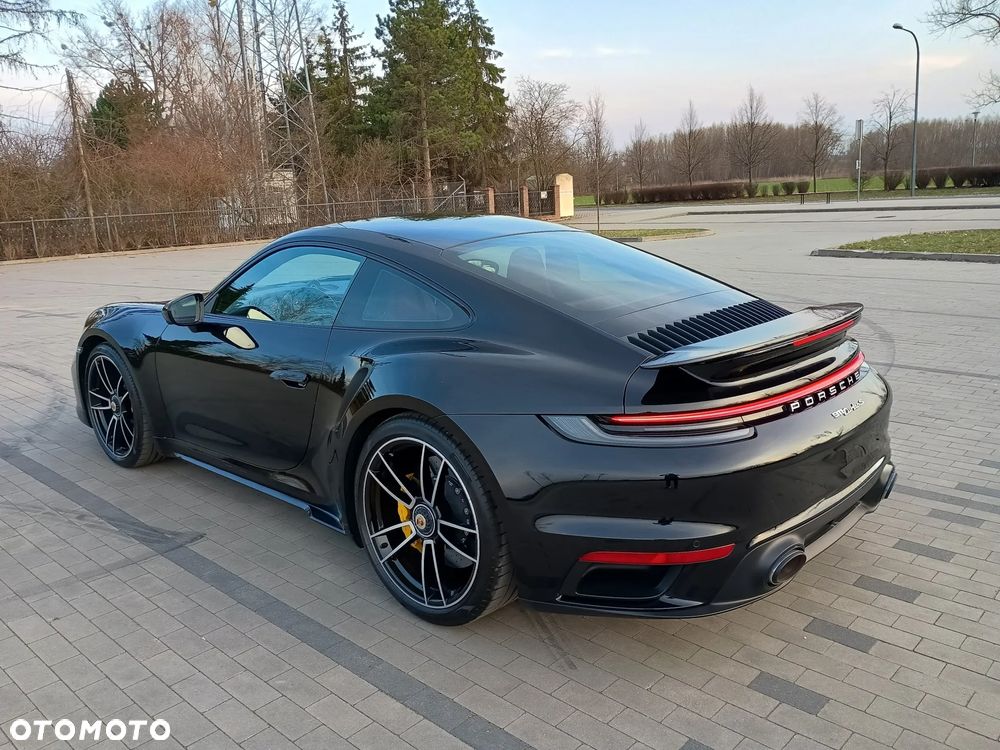 Porsche 911 Turbo S - 4