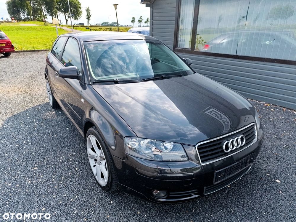 Audi A3 3-drzwiowe 2.0 FSI Ambiente - 13