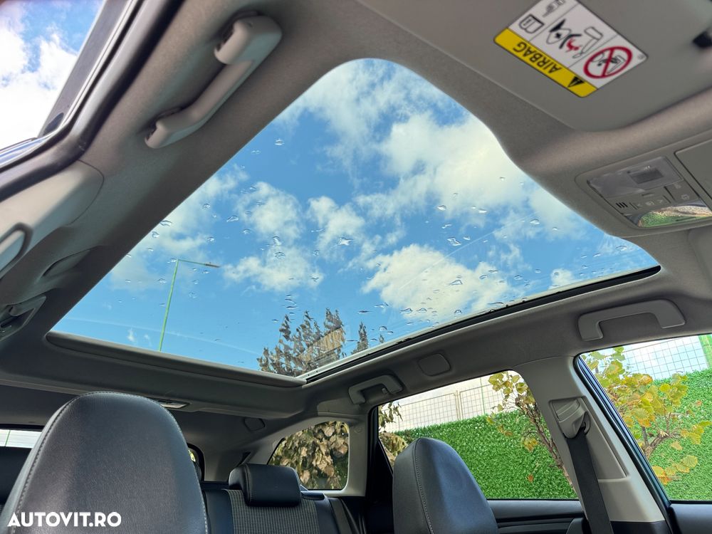 Toyota Auris 1.8 L VVT-i Hybrid Sol + - 14