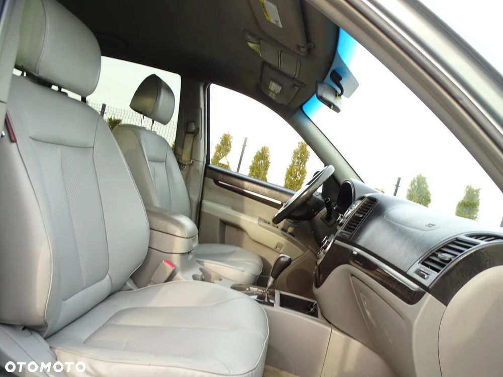 Hyundai Santa Fe - 8