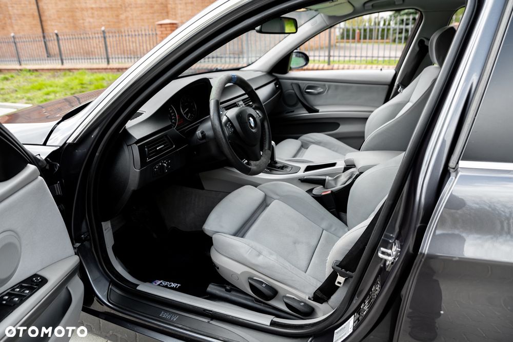 BMW Seria 3 325i - 18