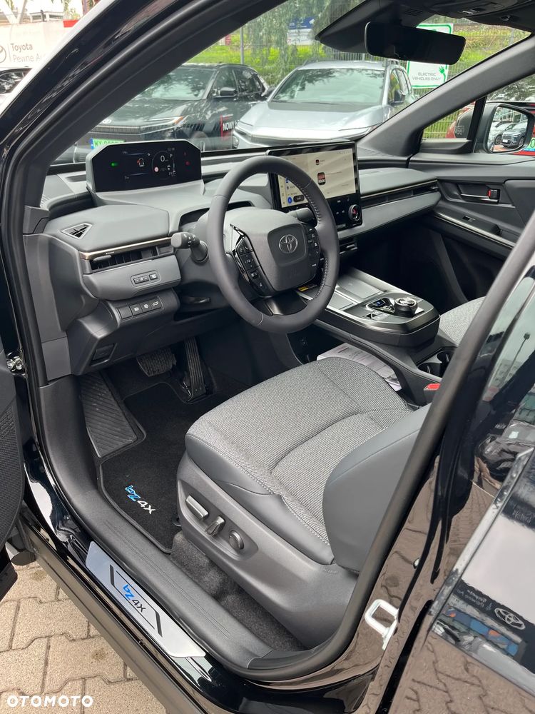 Toyota bZ4X 73.1kWh Style - 8