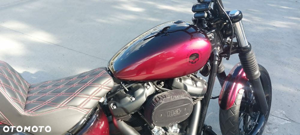 Harley-Davidson Softail Street Bob - 14