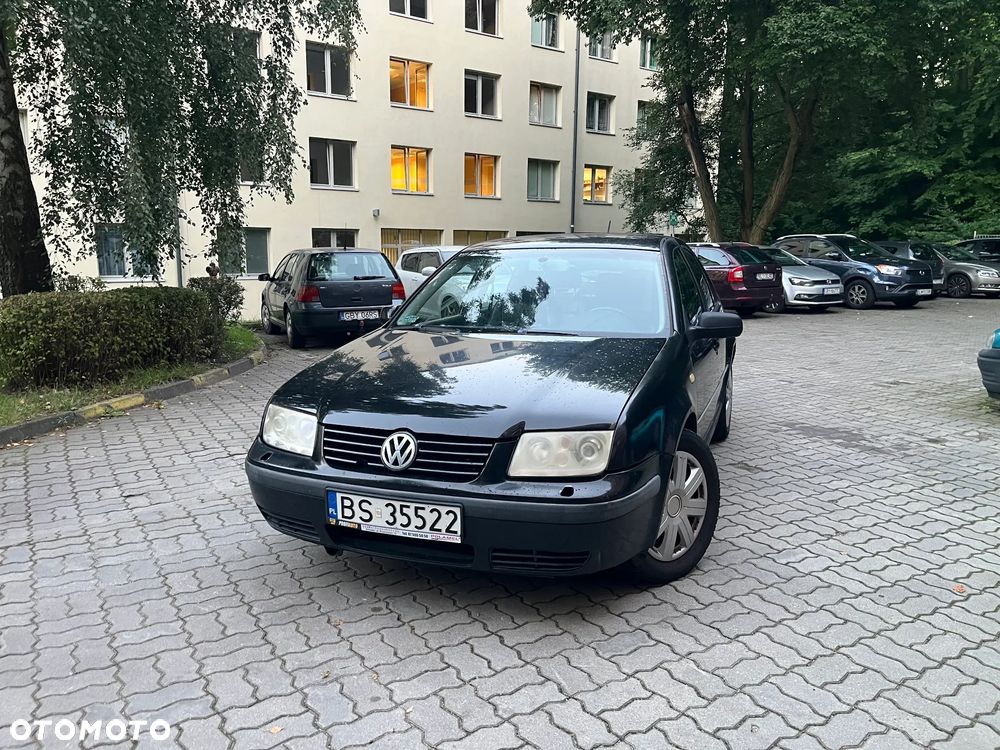Volkswagen Bora 1.9 TDI Highline - 1