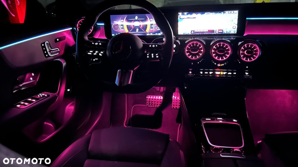 Mercedes-Benz CLA 200 AMG Line 7G-DCT - 19