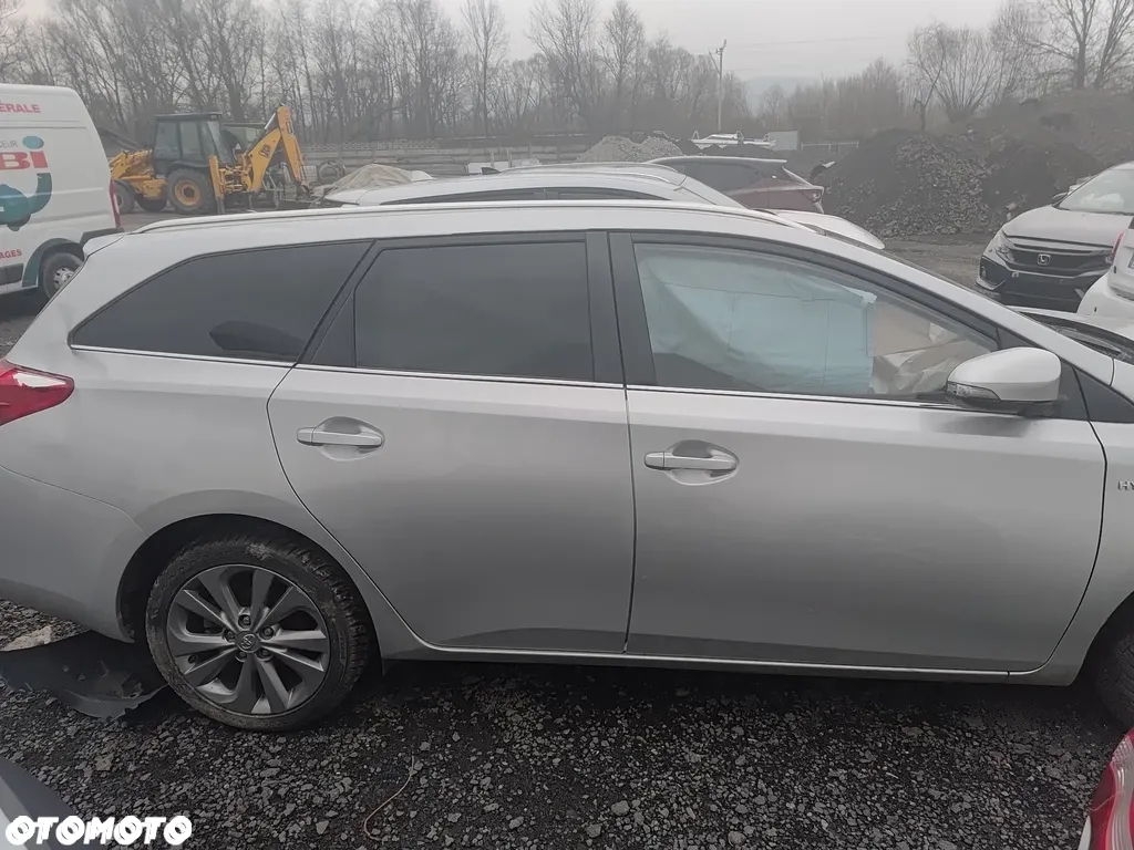 Toyota Auris 1.8 VVT-i Hybrid Automatik Comfort - 3