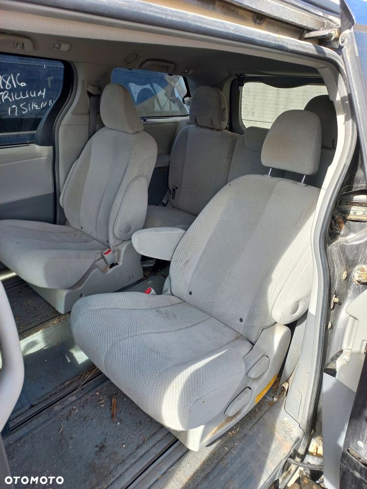 TOYOTA SIENNA fotel komplet kanapa przód tył 11- - 2