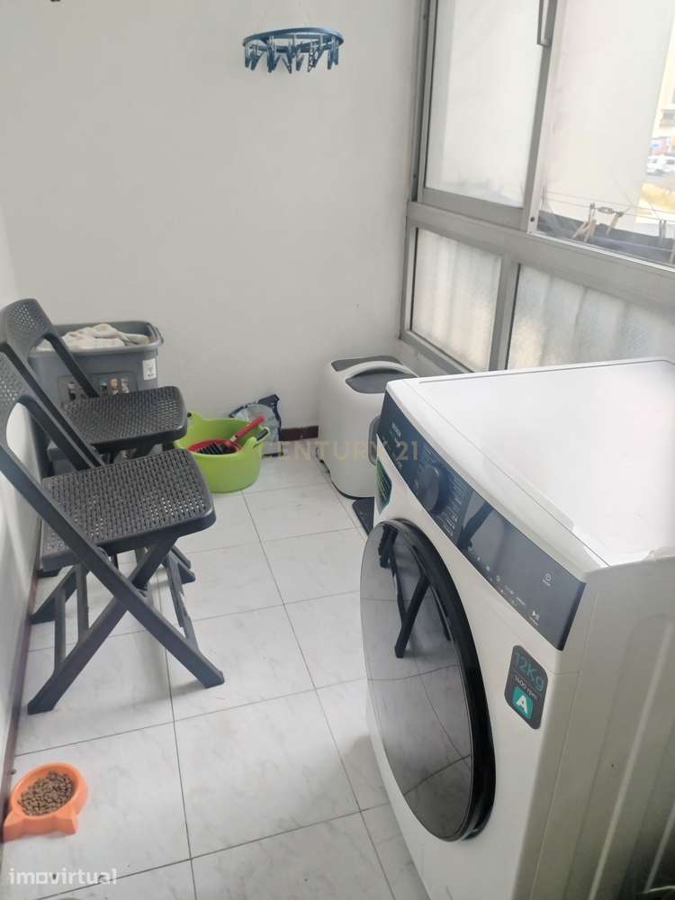 Apartamento T2 em Sacavém, Loures - Excelente Oportunidade! - Grande imagem: 4/6