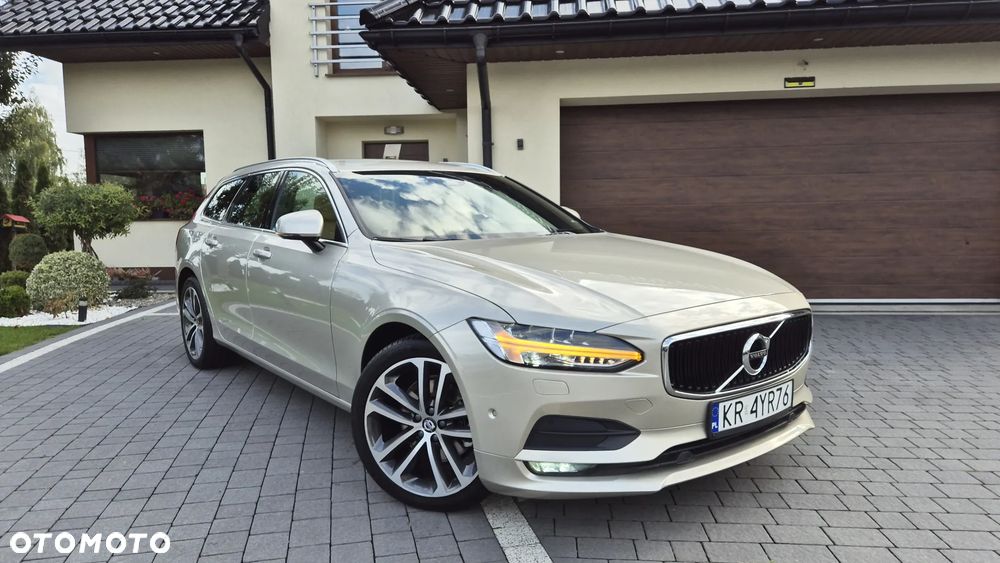 Volvo V90 D4 AWD Momentum - 40