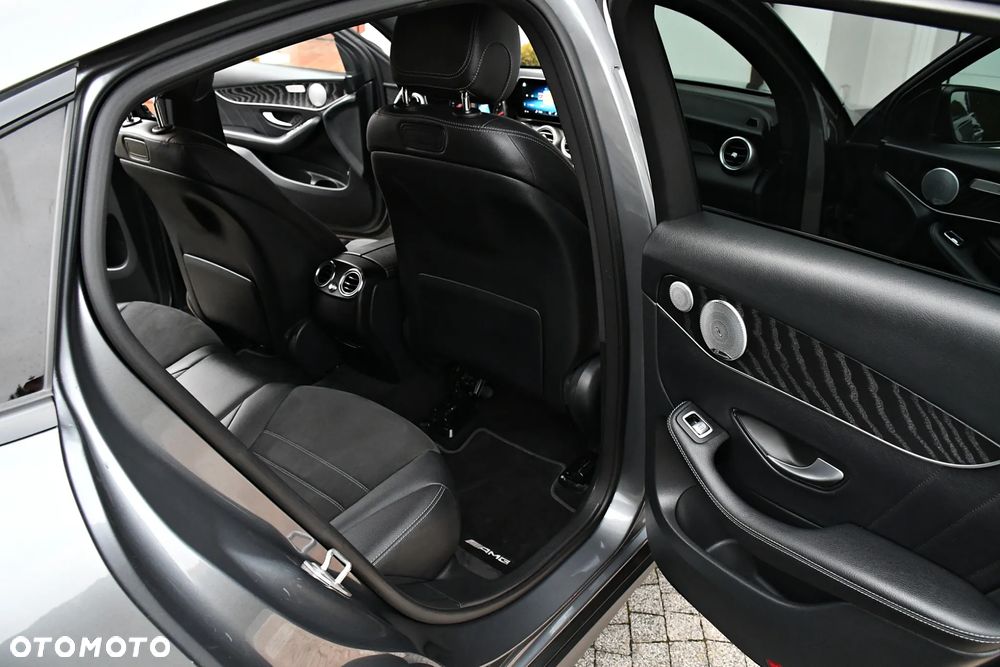 Mercedes-Benz GLC 200 4Matic 9G-TRONIC AMG Line - 22