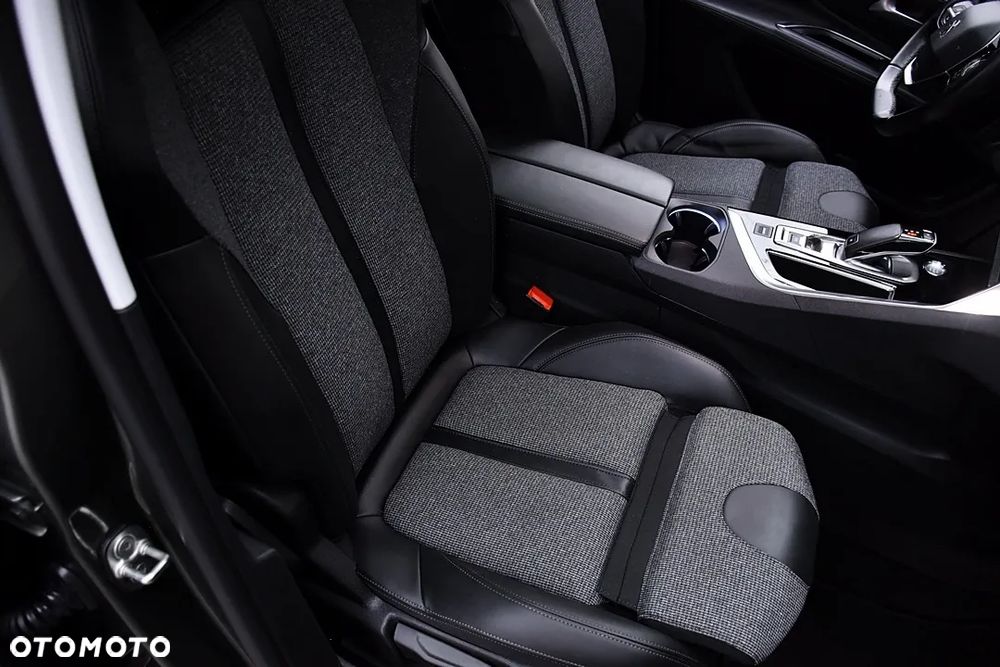 Peugeot 5008 BlueHDI 130 EAT8 Allure Business-Paket - 36