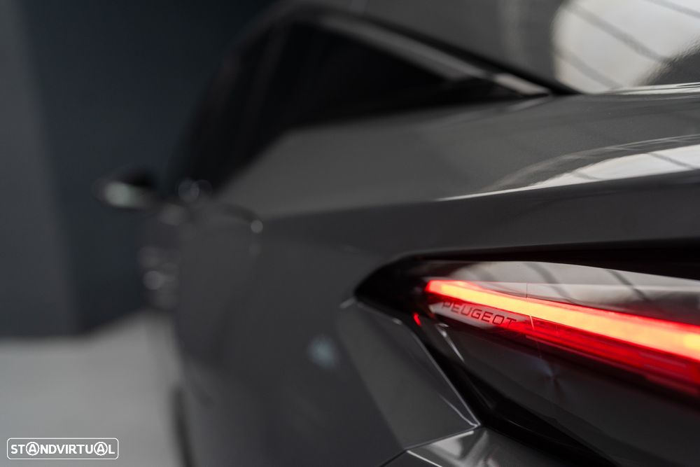 Peugeot 408 1.6 Hybrid GT e-EAT8 - 36