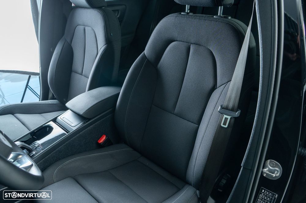 Volvo XC 40 Recharge 82 kWh Single M. Extended Range RWD Core - 8