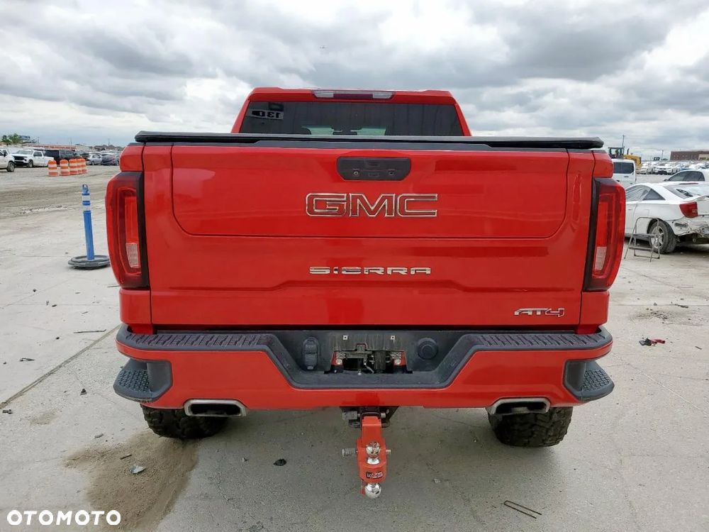 GMC Sierra - 5