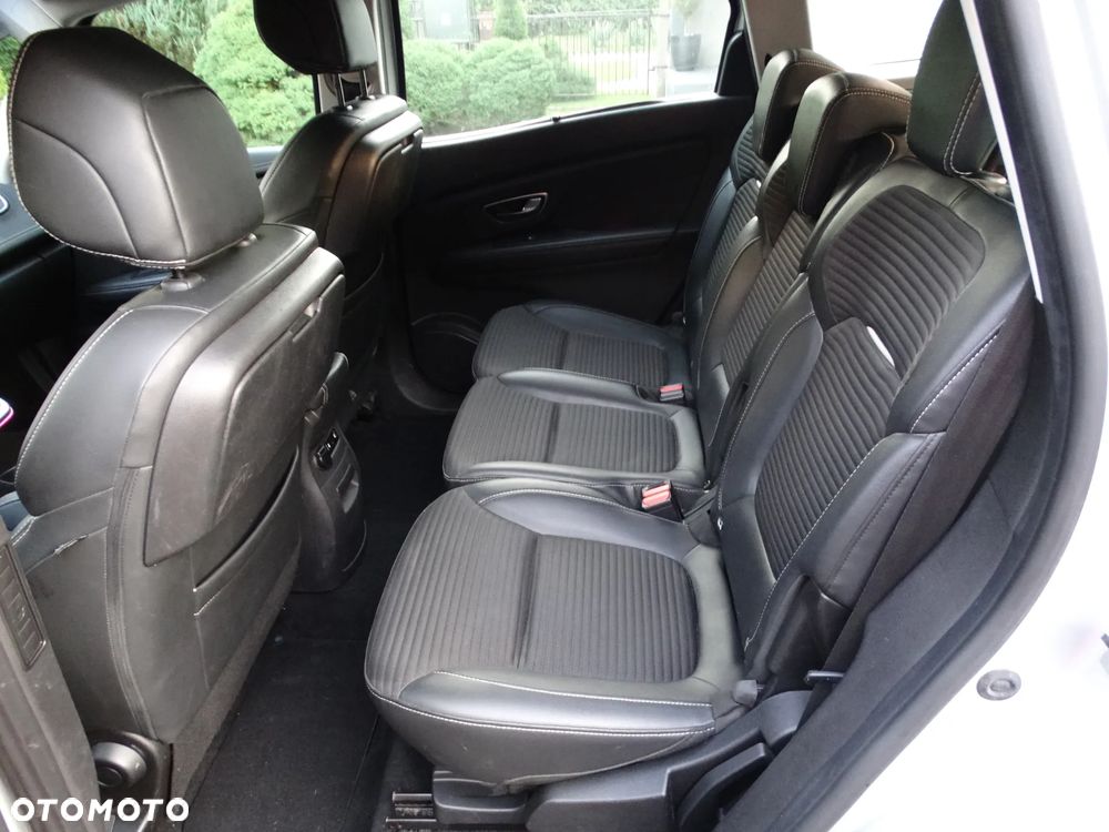 Renault Scenic TCe 140 GPF BUSINESS EDITION - 11