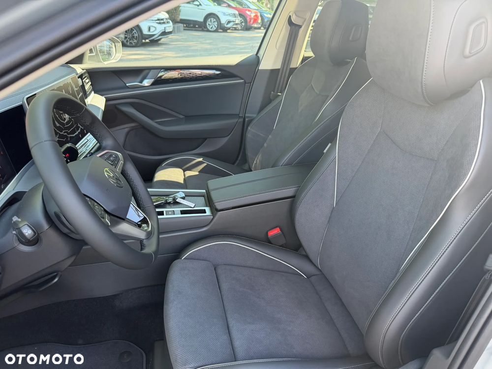 Volkswagen Passat Variant 1.5 TSI ACT mHEV Business Plus DSG - 10