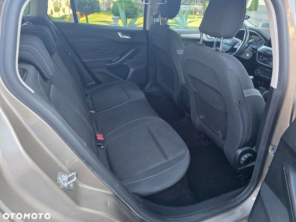 Ford Focus 1.0 EcoBoost Active Business - 6