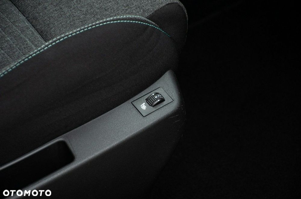 Citroën C4 BlueHDi 120 Stop&Start EAT6 Selection - 35