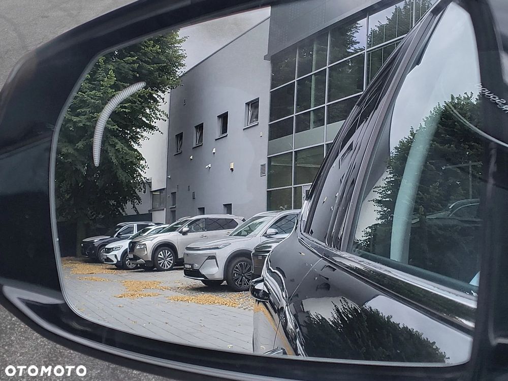 Geely Starray EM-i 1.5 PHEV Max - 27