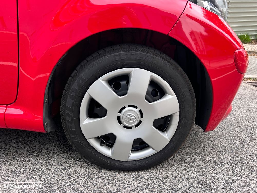 Toyota Aygo 1.0 + - 7