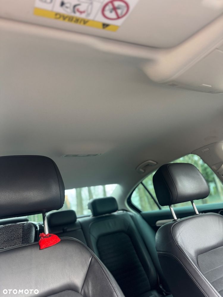Volkswagen Passat - 29