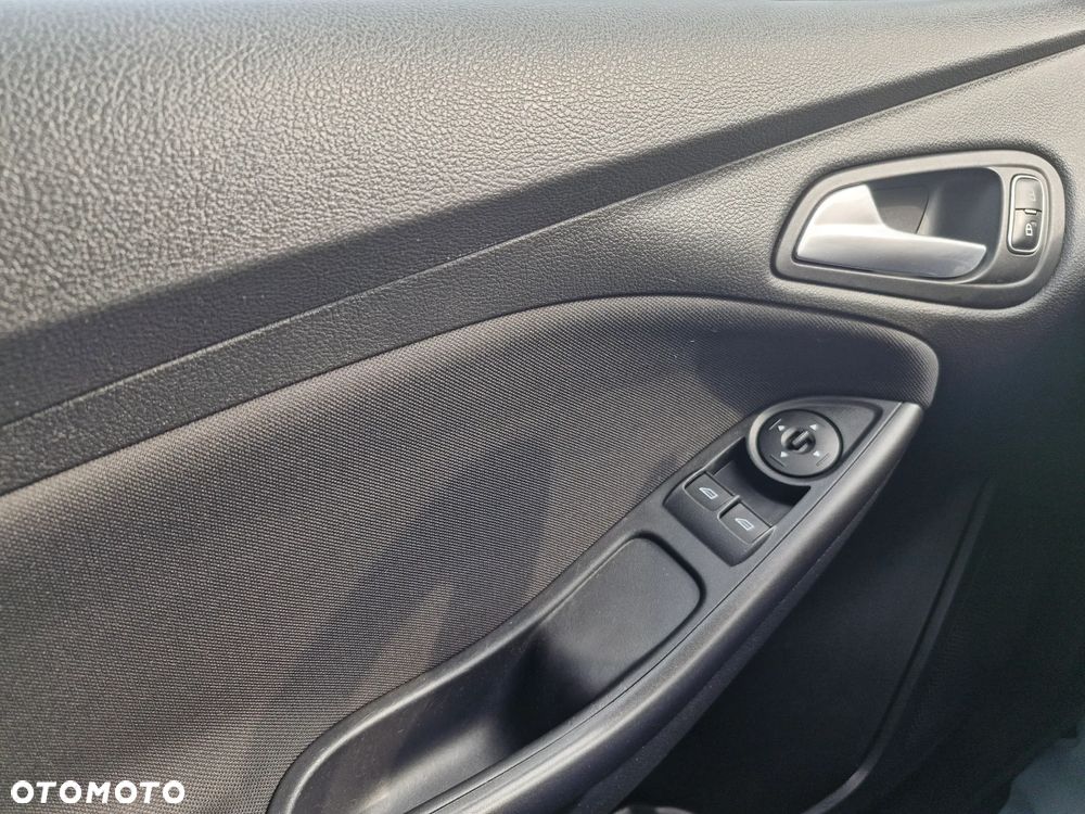Ford Focus 1.5 TDCi SYNC Edition - 12