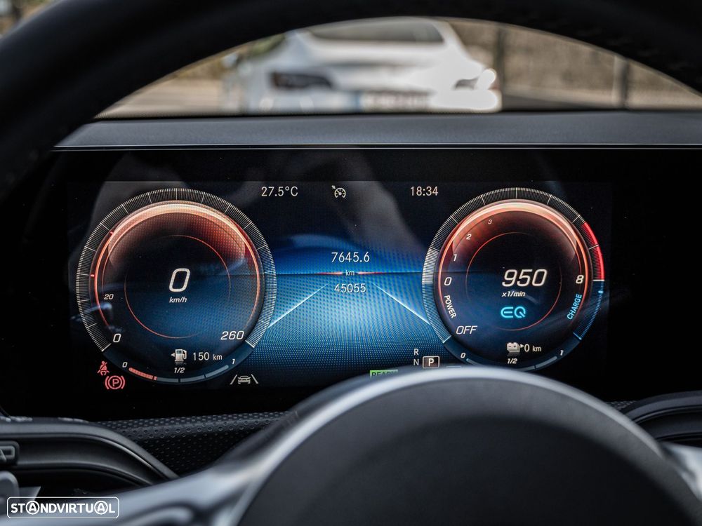 Mercedes-Benz CLA 250 - 32