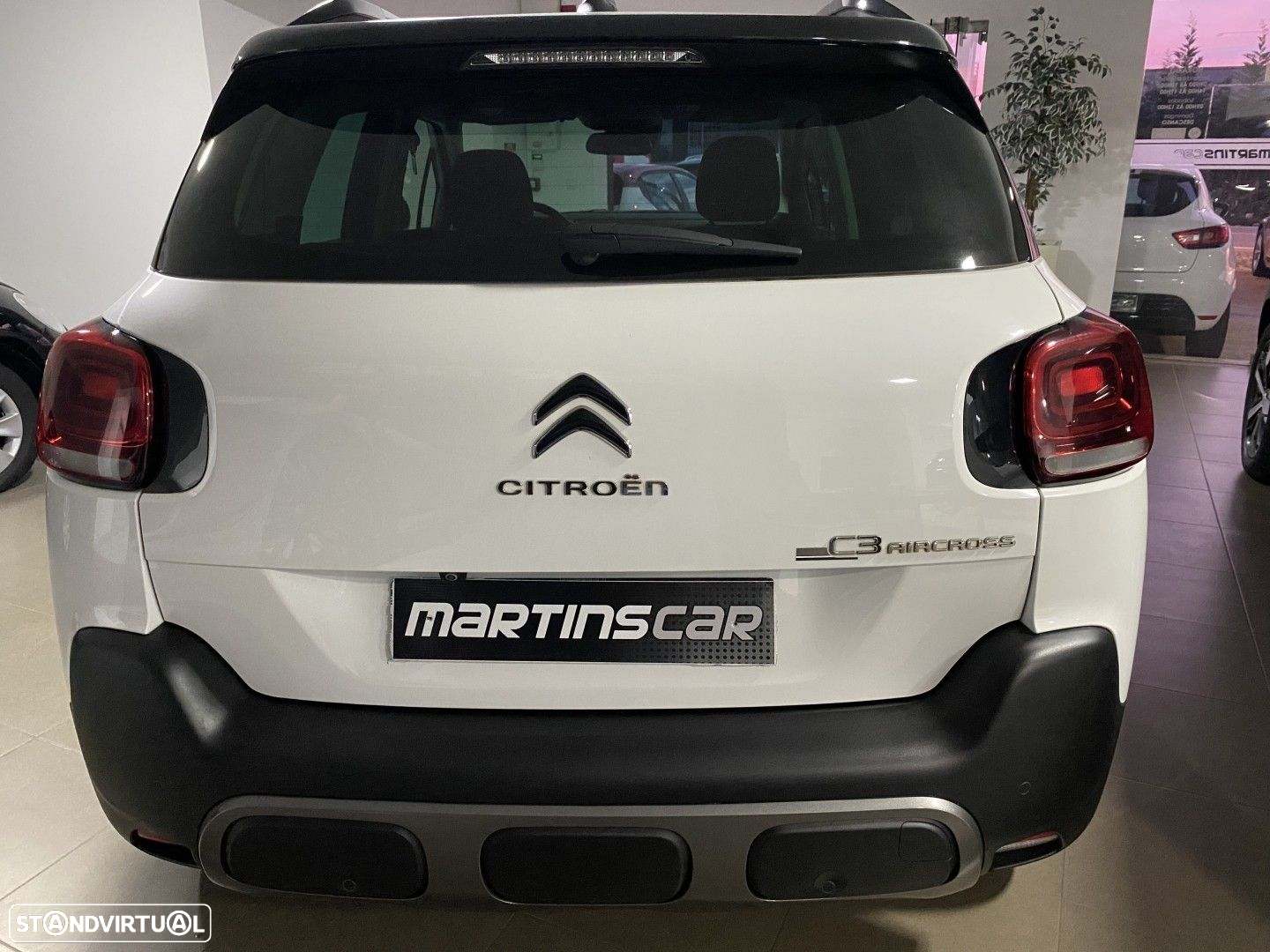 Citroën C3 1.2 PureTech Shine - 8