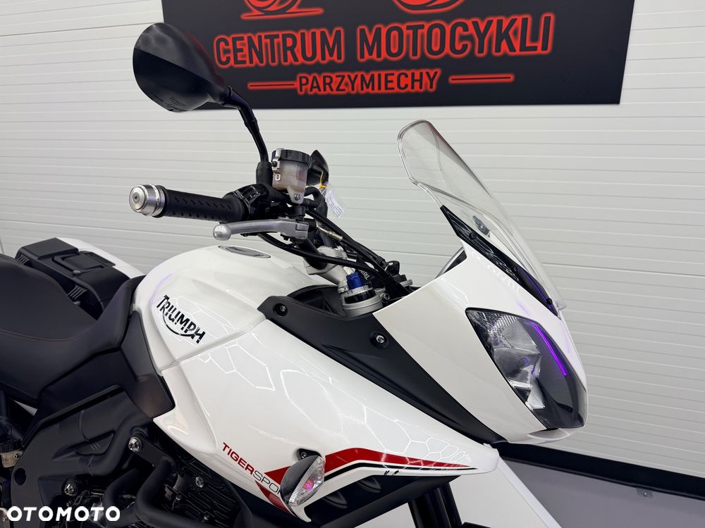 Triumph Tiger - 9