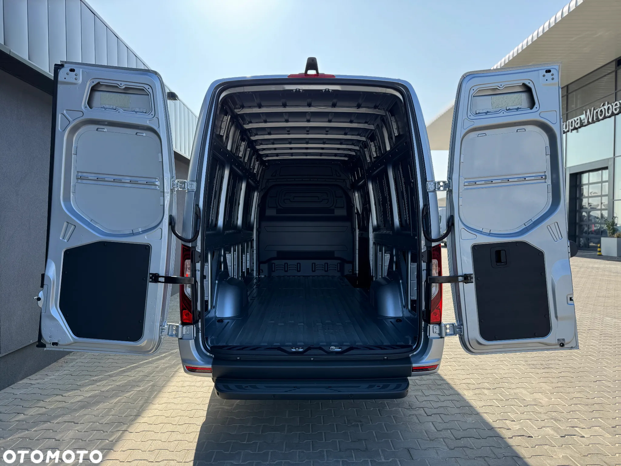 Mercedes-Benz Sprinter - 31