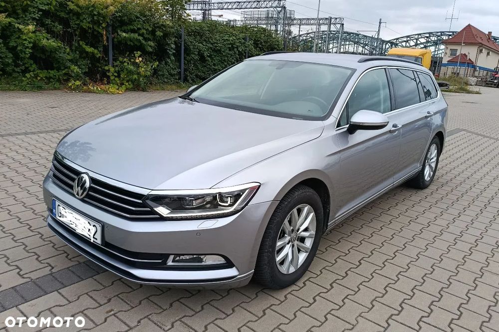 Volkswagen Passat Variant 1.6 TDI (BlueMotion Technology) Comfortline - 2