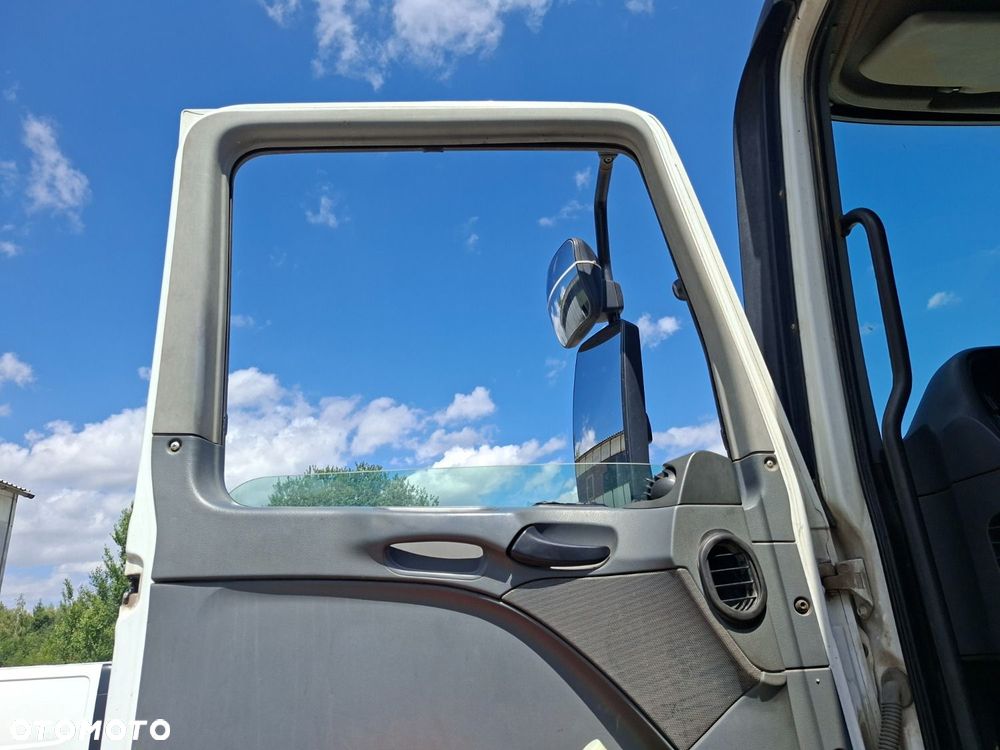 Versalift Actros 3241 B 8X4/4 - 10