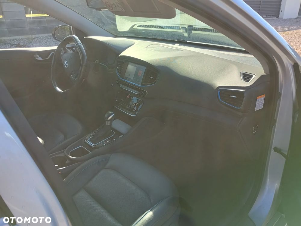 Hyundai IONIQ 1.6 GDI Premium - 8
