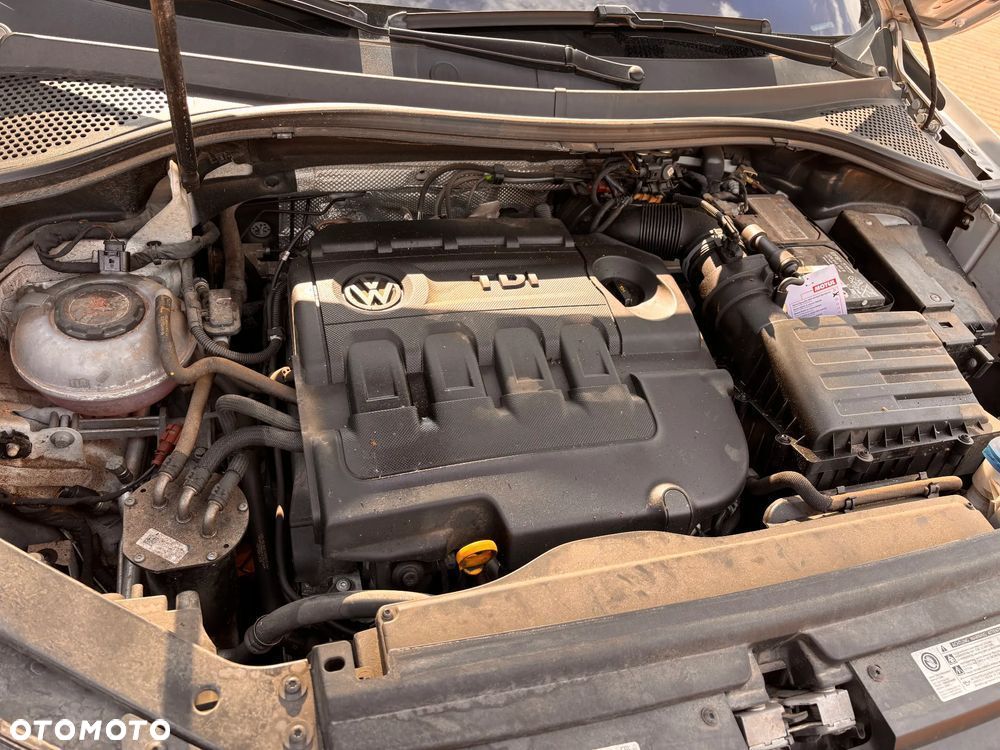 Volkswagen Tiguan - 11