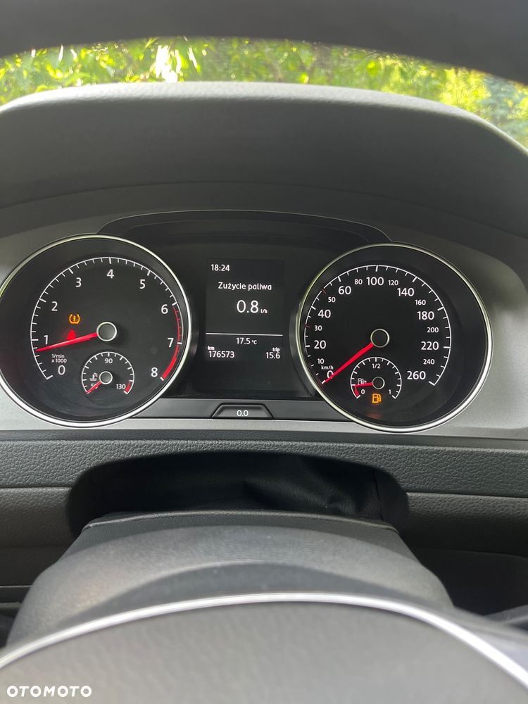 Volkswagen Golf 1.2 TSI BlueMot Trendline - 12