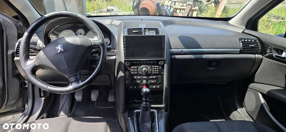 Peugeot 407 - 6