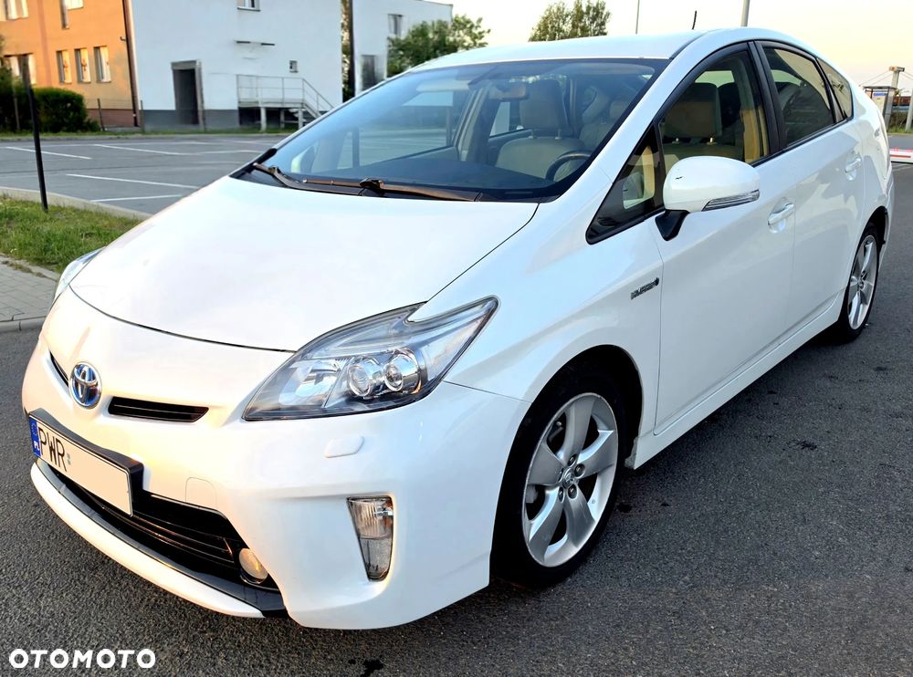 Toyota Prius 1.8 HSD Active - 9