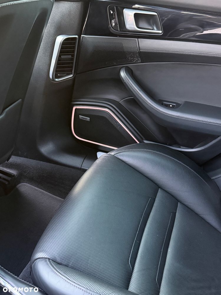 Porsche Panamera 4 E-Hybrid Executive - 22